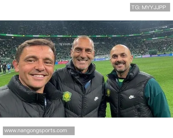 国安队明天下午适应场地训练拉米罗与塞鸟将出席新闻发布会 国安队明天下午适应场地训练拉米罗与塞鸟将出席新闻发布会