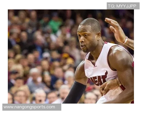 比尔西蒙斯盛赞埃奇库姆与马克西是76人未来希望前者如同05年韦德