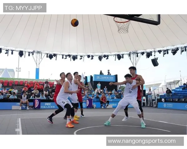 加尔扎强调快节奏与专注并重打造聪明拼抢积极的篮球风格 加尔扎强调快节奏与专注并重打造聪明拼抢积极的篮球风格