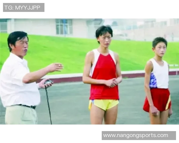 奥赖利谈左后卫表现提升哈兰德跑位能力令人赞叹 奥赖利谈左后卫表现提升哈兰德跑位能力令人赞叹