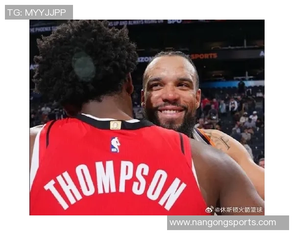 休斯敦球迷热爱狄龙他正展现全明星级别的精彩表现